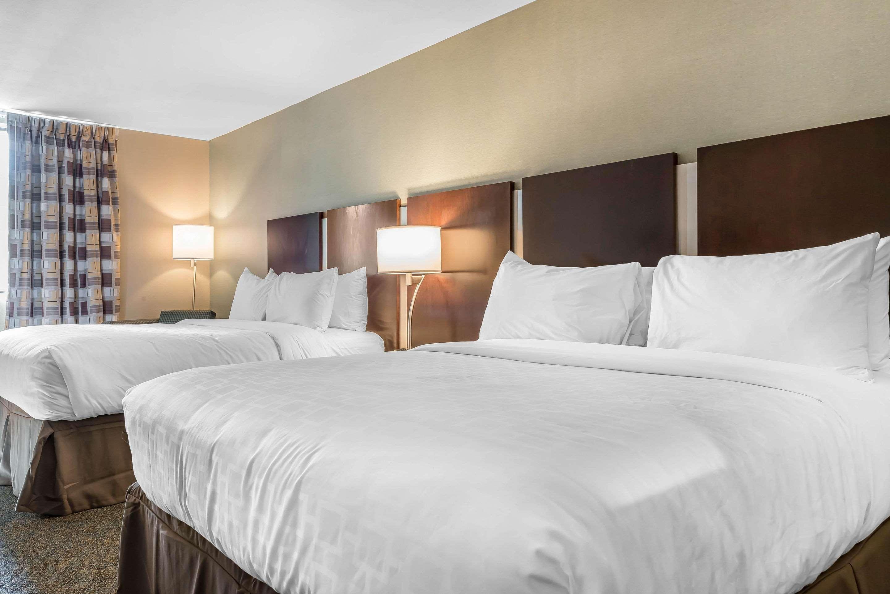 Clarion Inn Belle Vernon Extérieur photo