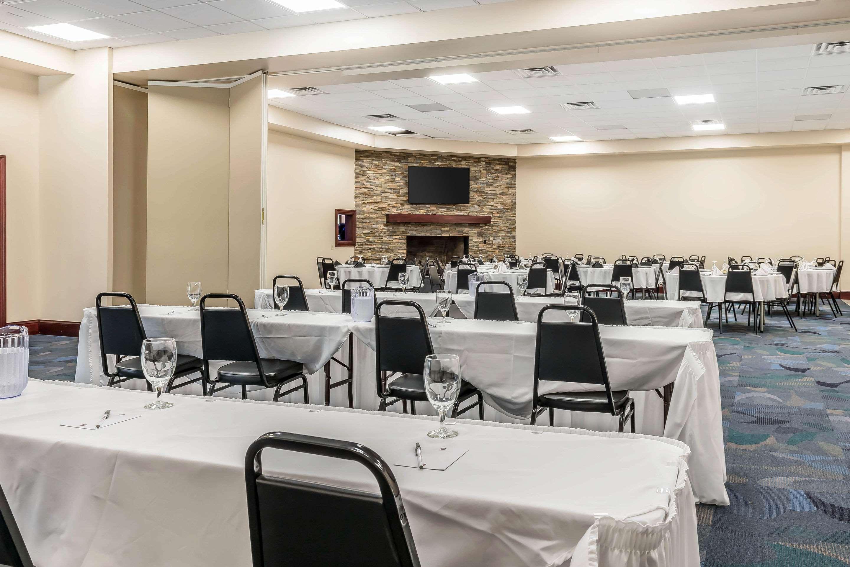 Clarion Inn Belle Vernon Extérieur photo